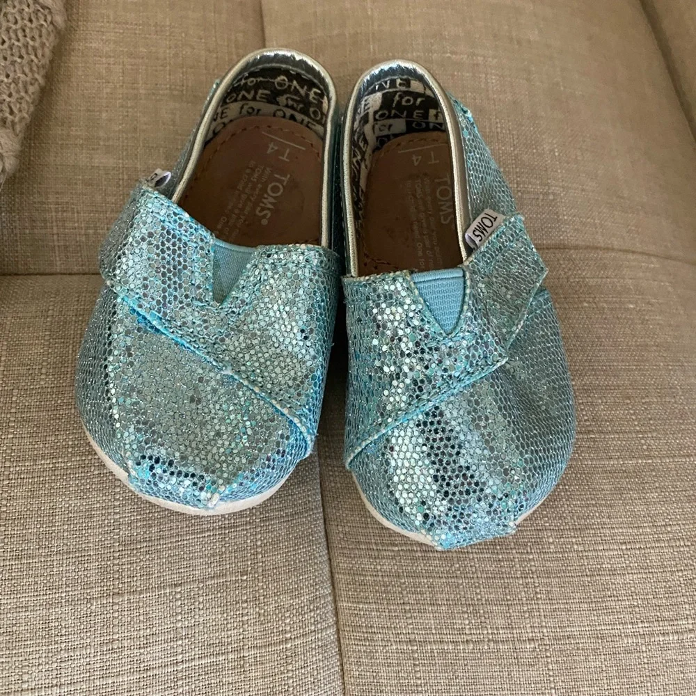 TOMS Kids' Glitter Moccasins - Light Blue